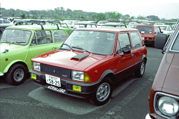 99-1a (82-05-35b) 1976-80 Innocenti Mini DeTomaso.jpg